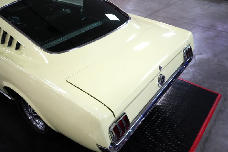 Ford-Other-1965-Phoenician-Yellow-Black-43