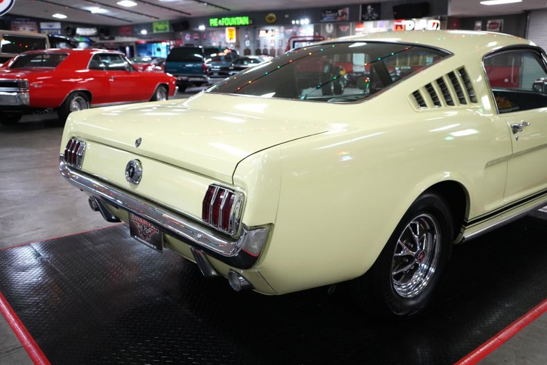 Ford-Other-1965-Phoenician-Yellow-Black-44