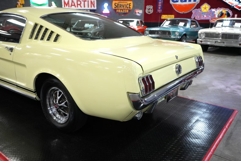 Ford-Other-1965-Phoenician-Yellow-Black-5