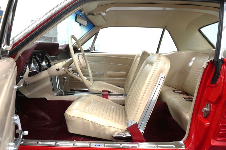 Ford-Other-1967-Red-White-11