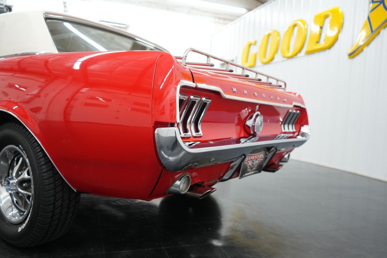 Ford-Other-1967-Red-White-13