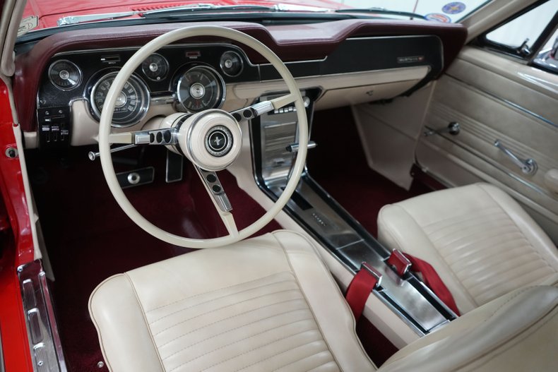 Ford-Other-1967-Red-White-15
