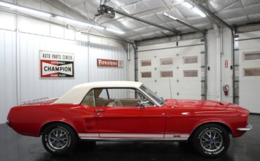 Ford-Other-1967-Red-White-26