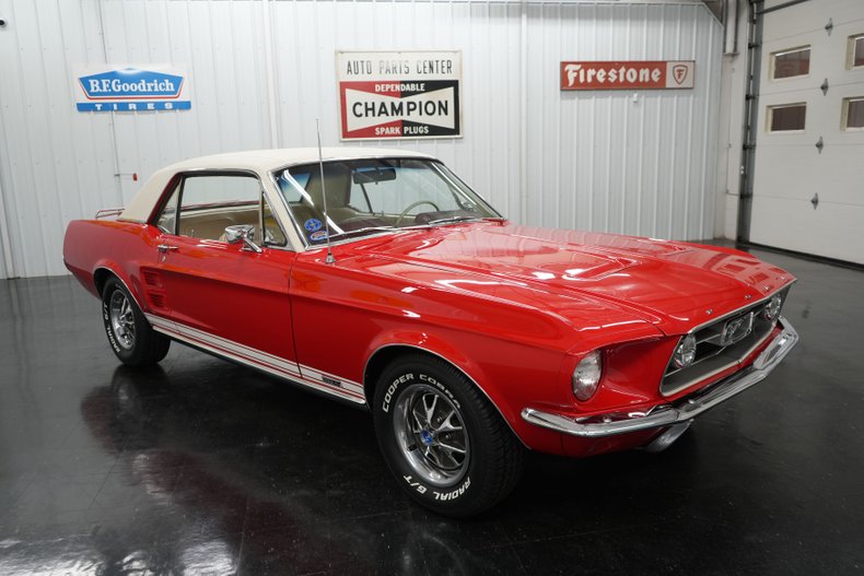 Ford-Other-1967-Red-White-28