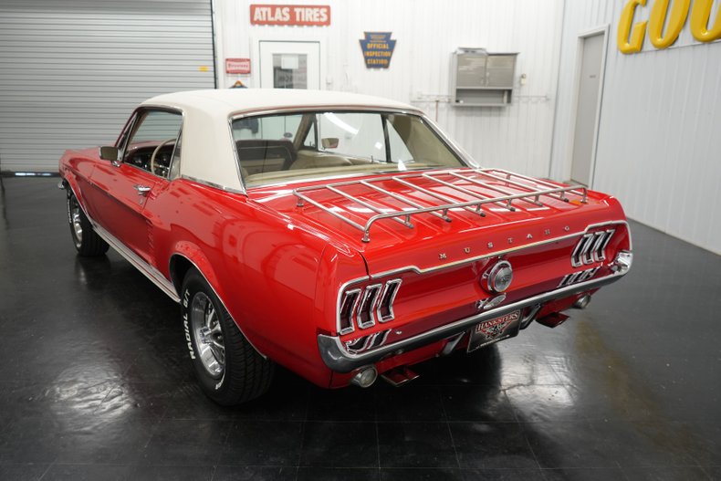 Ford-Other-1967-Red-White-3