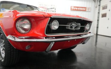 Ford-Other-1967-Red-White-32