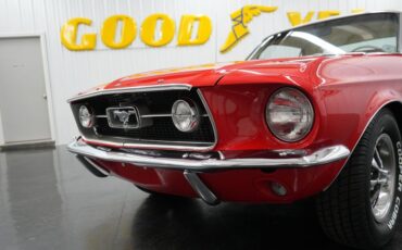 Ford-Other-1967-Red-White-38