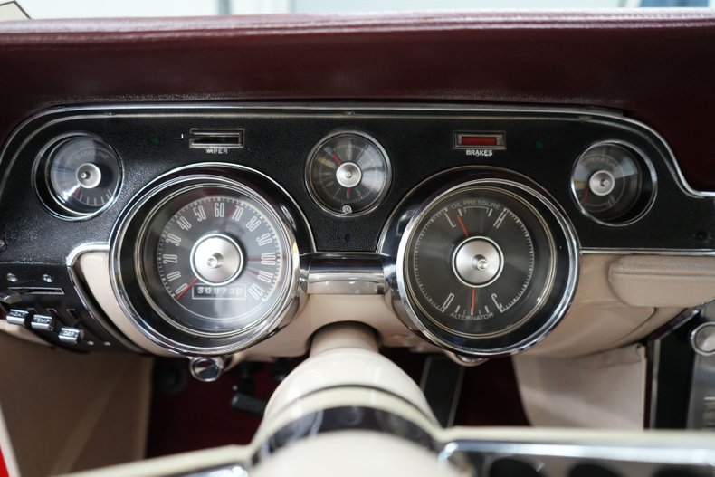 Ford-Other-1967-Red-White-5