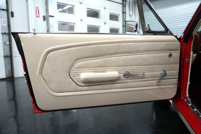 Ford-Other-1967-Red-White-9
