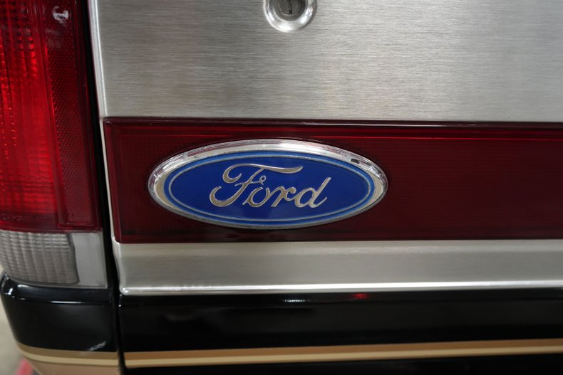 Ford-Other-1987-Raven-Black-Chestnut-26
