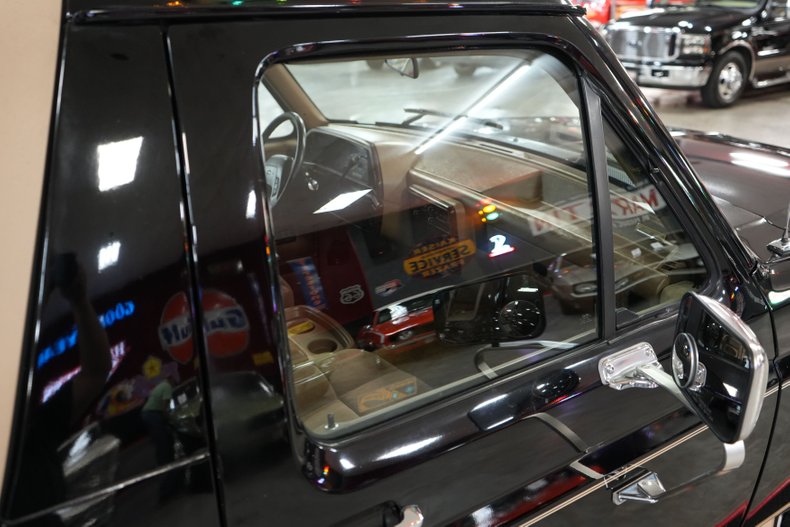 Ford-Other-1987-Raven-Black-Chestnut-36