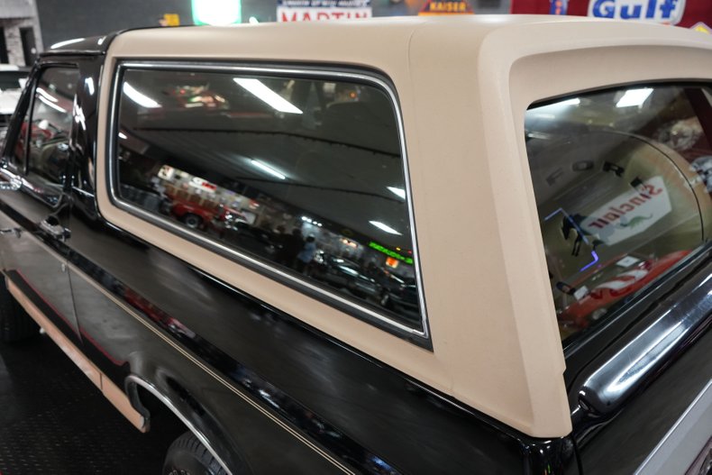 Ford-Other-1987-Raven-Black-Chestnut-42