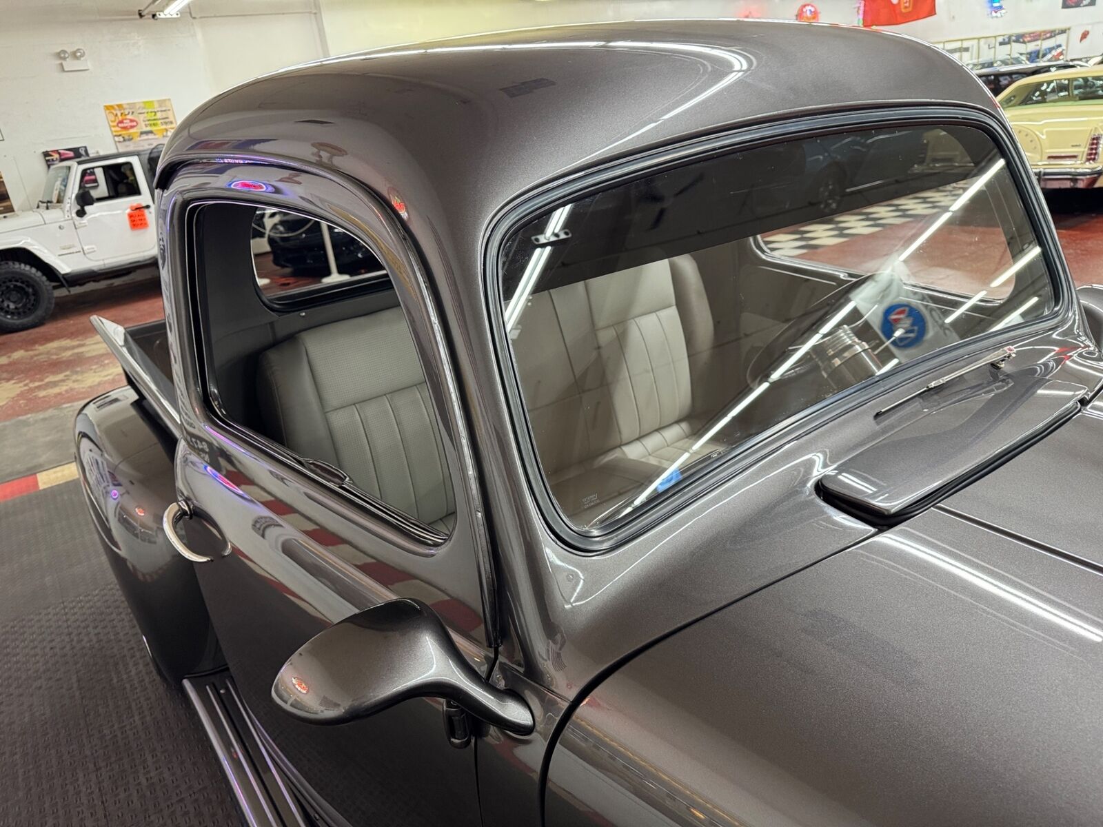 Ford-Other-Pickups-1952-10