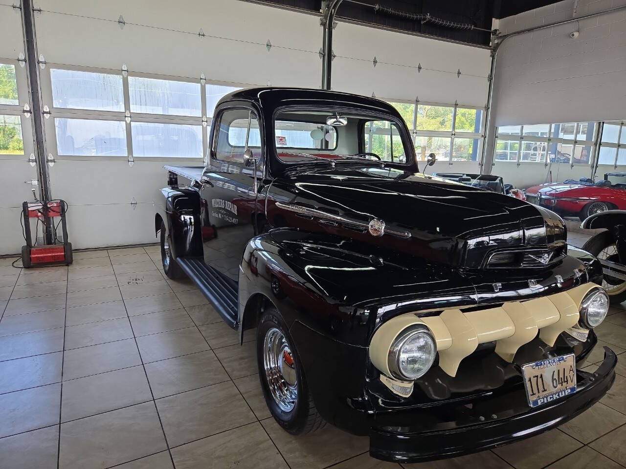 Ford-Other-Pickups-1952-Pickup-Truck-2