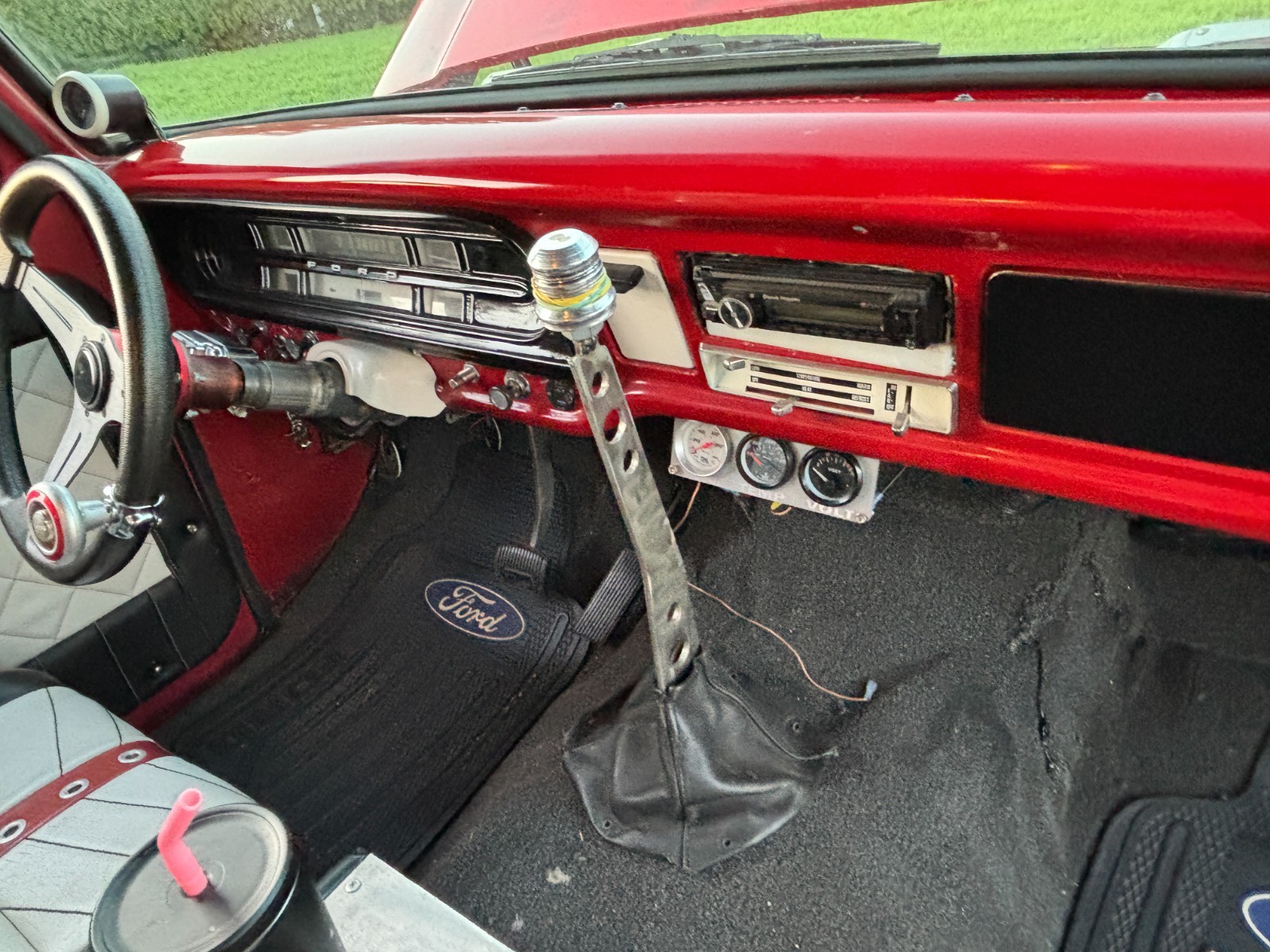Ford-Other-Pickups-1972-Short-Box-13