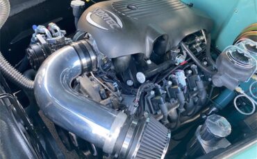 Ford-Panel-truck-1948-Teal-Tan-12