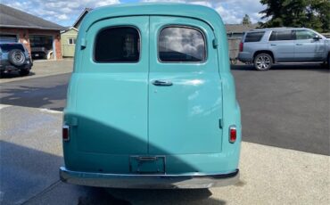 Ford-Panel-truck-1948-Teal-Tan-3