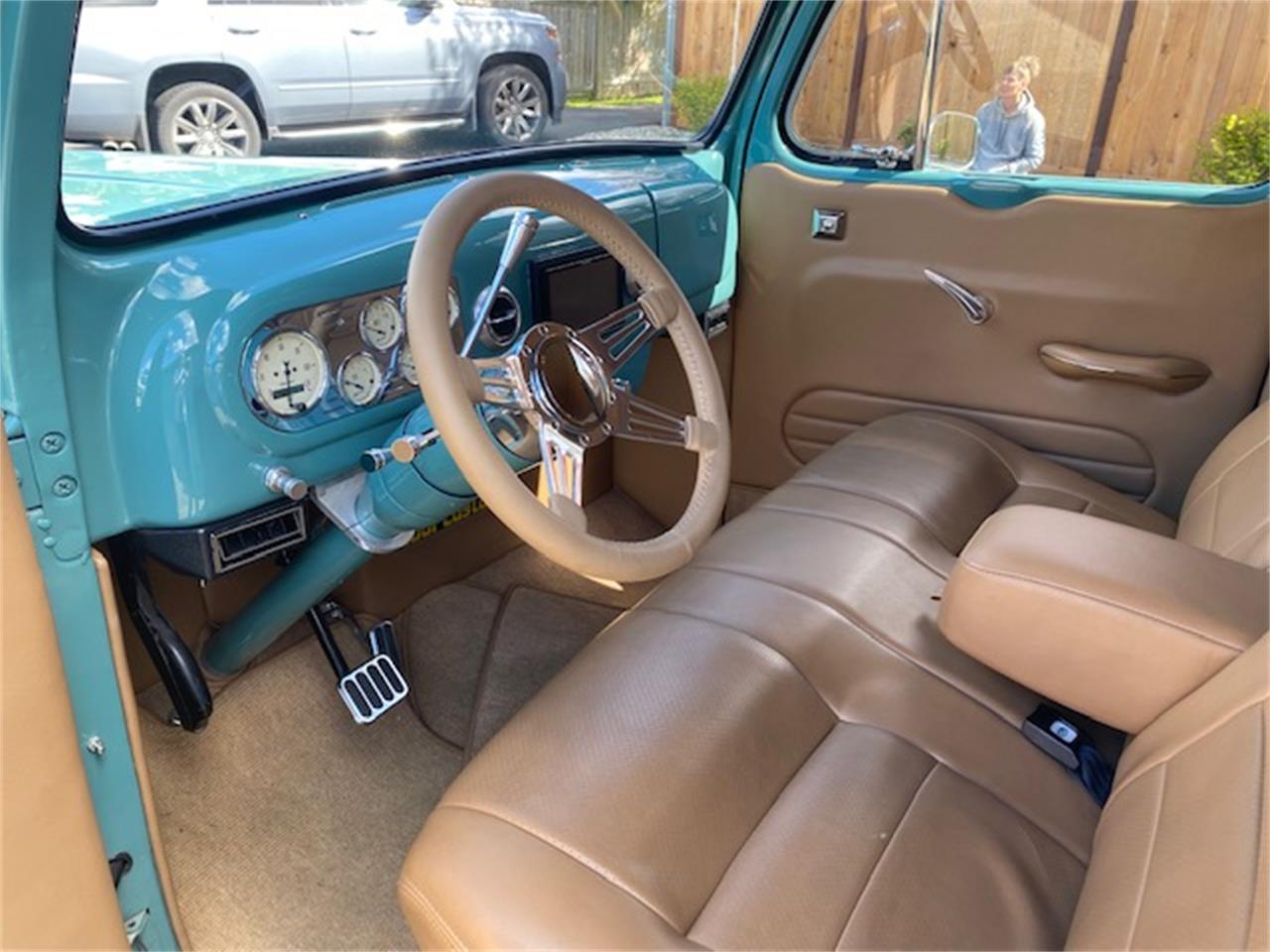 Ford-Panel-truck-1948-Teal-Tan-6