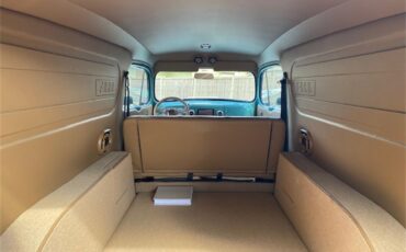 Ford-Panel-truck-1948-Teal-Tan-9
