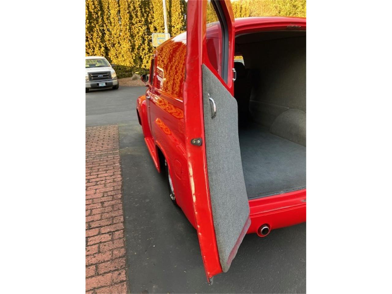 Ford-Panel-van-1956-Red-Grey-15