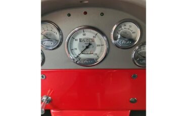 Ford-Panel-van-1956-Red-Grey-23
