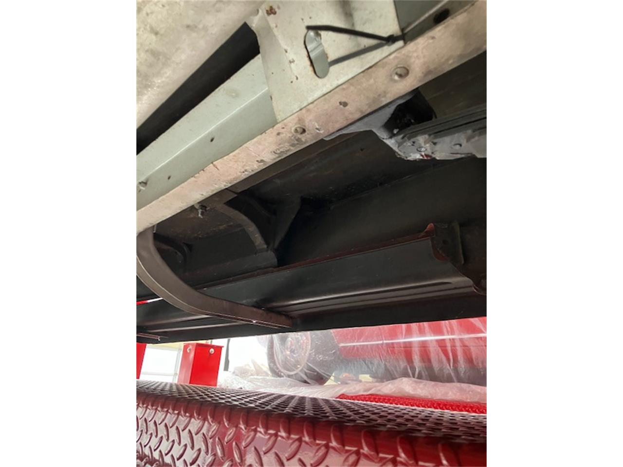 Ford-Panel-van-1956-Red-Grey-47