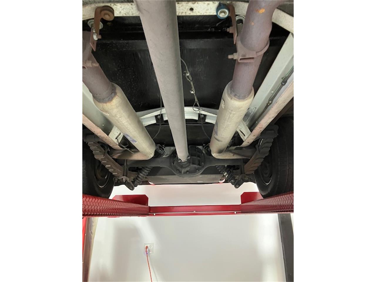 Ford-Panel-van-1956-Red-Grey-48