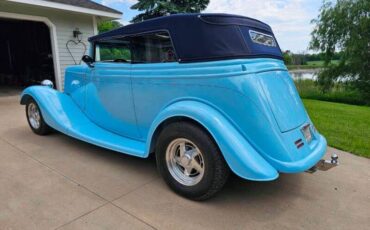 Ford-Phaeton-1934-black-gray-1