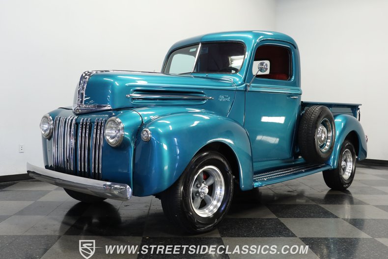 Ford-Pickup-1947-Teal-Blue-Metallic-Red-29