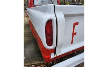 Ford-Pickup-1962-Redampwhite-Redampwhite-1