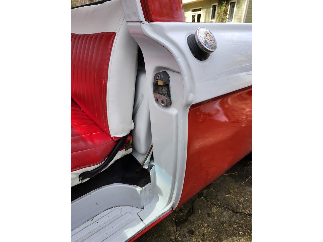 Ford-Pickup-1962-Redampwhite-Redampwhite-31