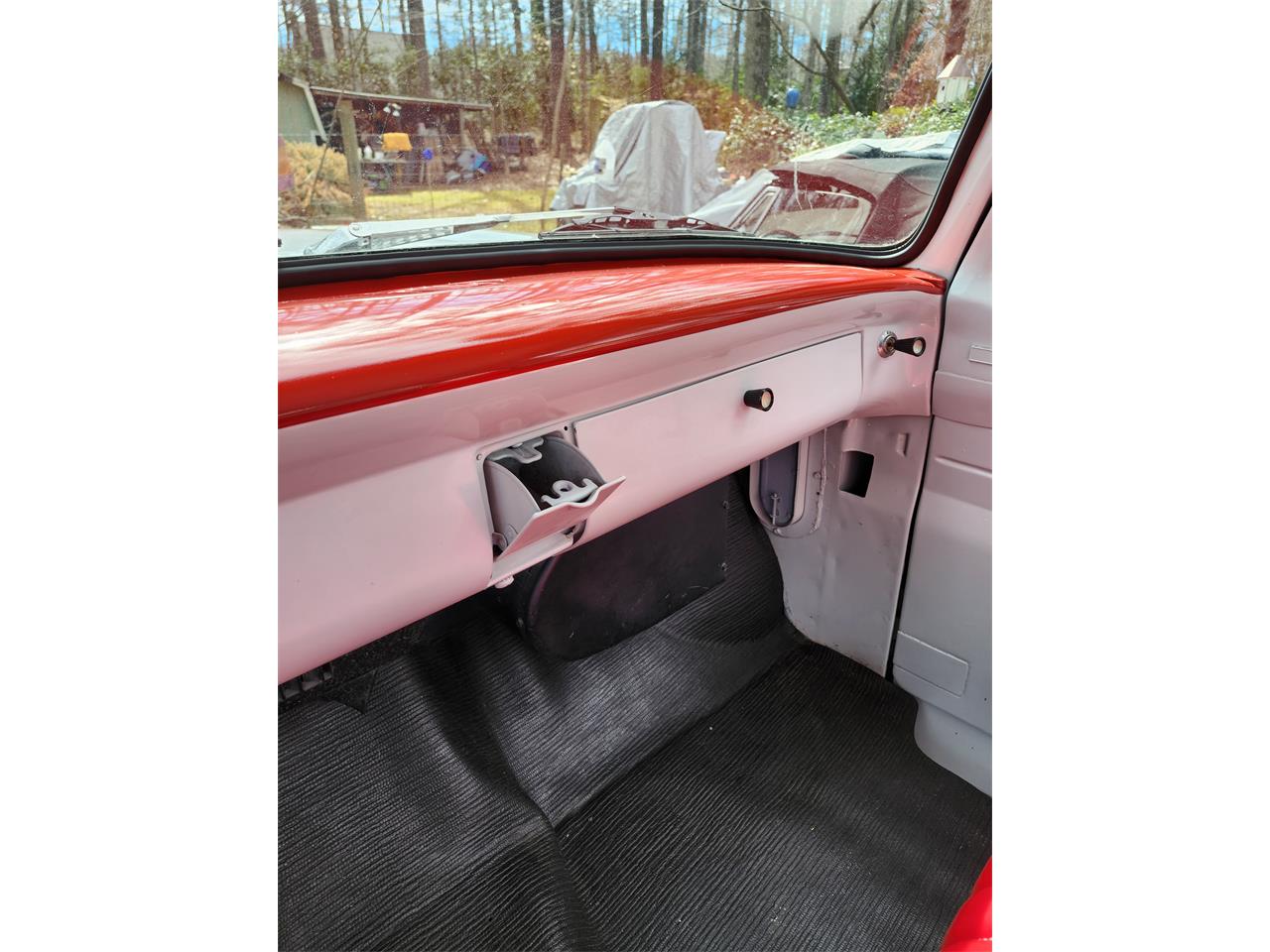 Ford-Pickup-1962-Redampwhite-Redampwhite-43