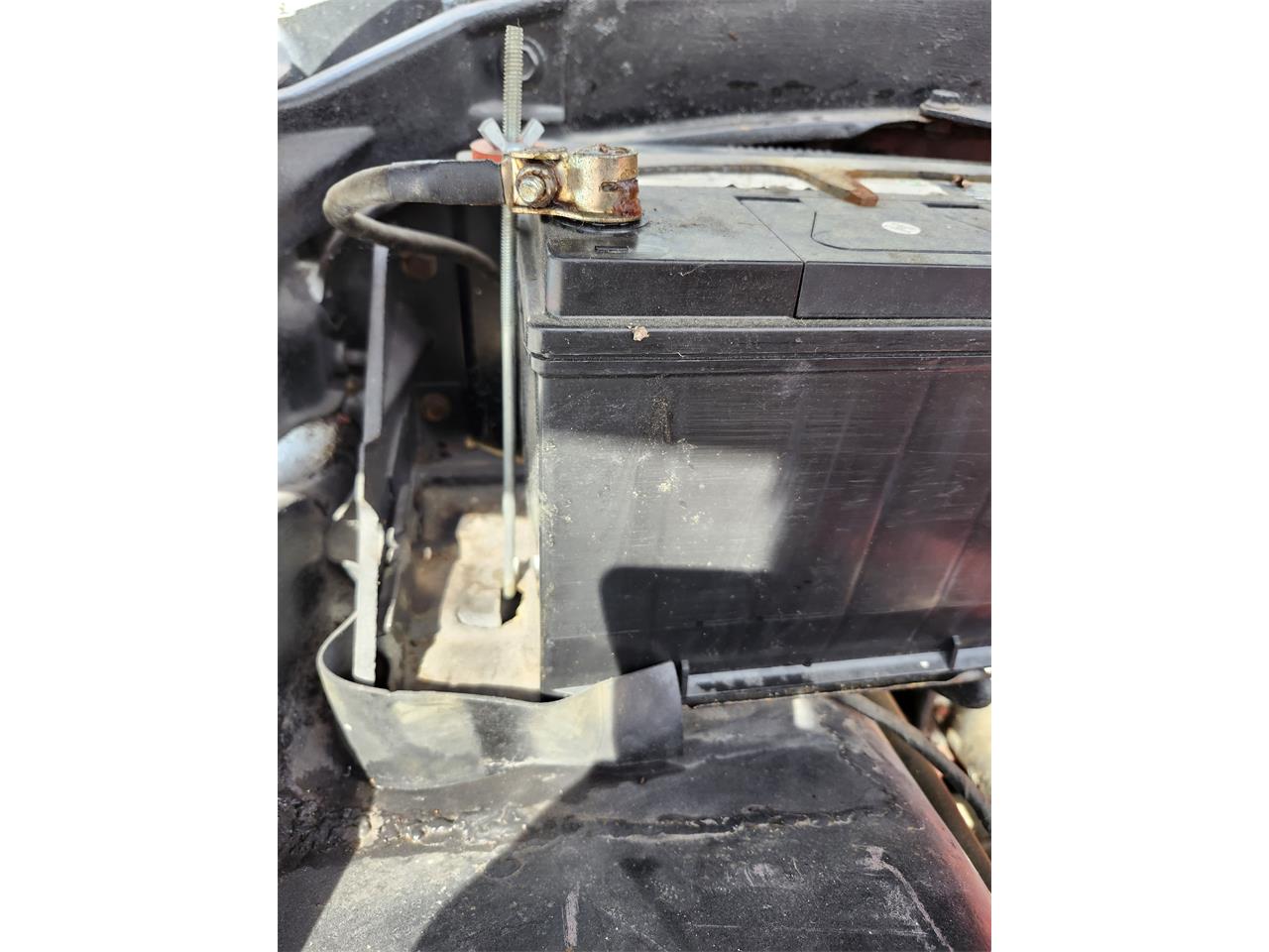 Ford-Pickup-1962-Redampwhite-Redampwhite-57