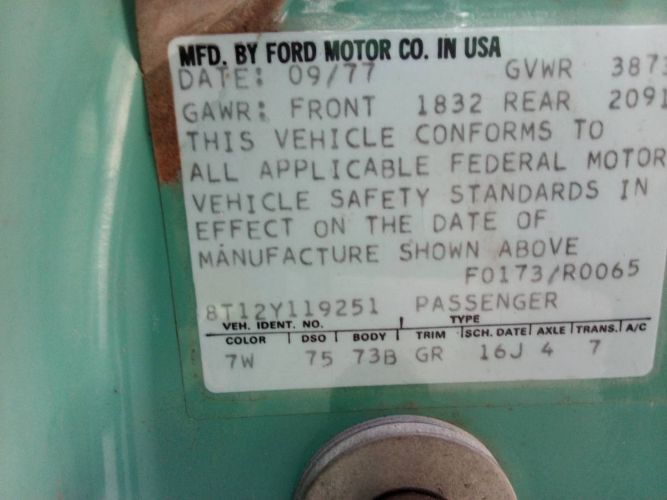 Ford-Pinto-1977-Green-4