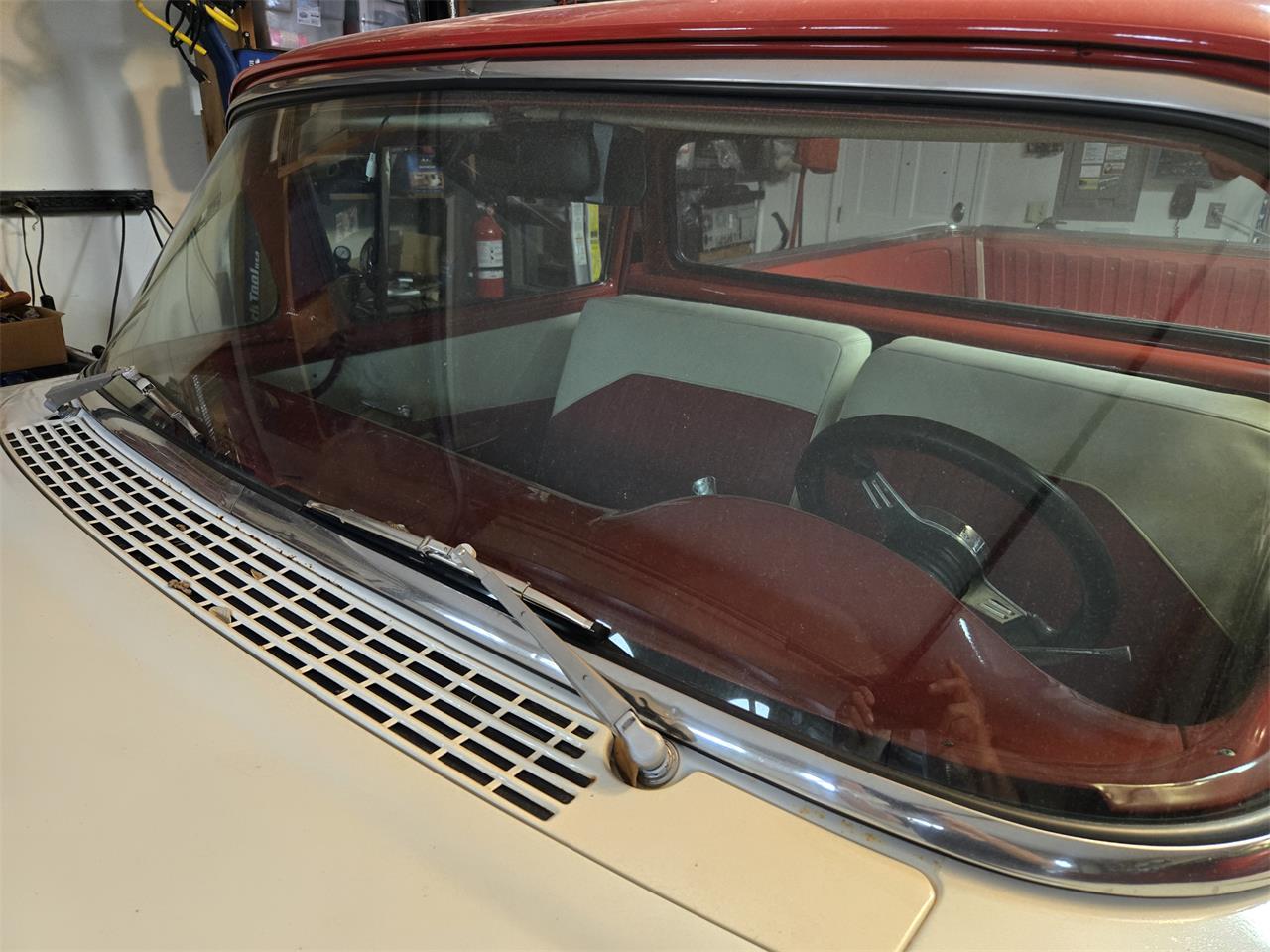 Ford-Ranchero-1957-Red-amp-White-Red-9