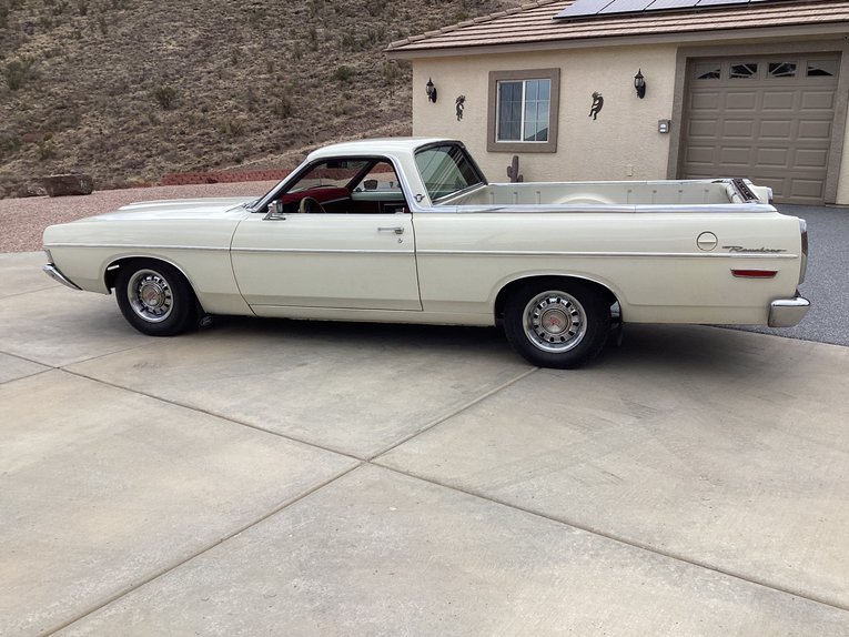 Ford-Ranchero-1968-White-Burgundy-2