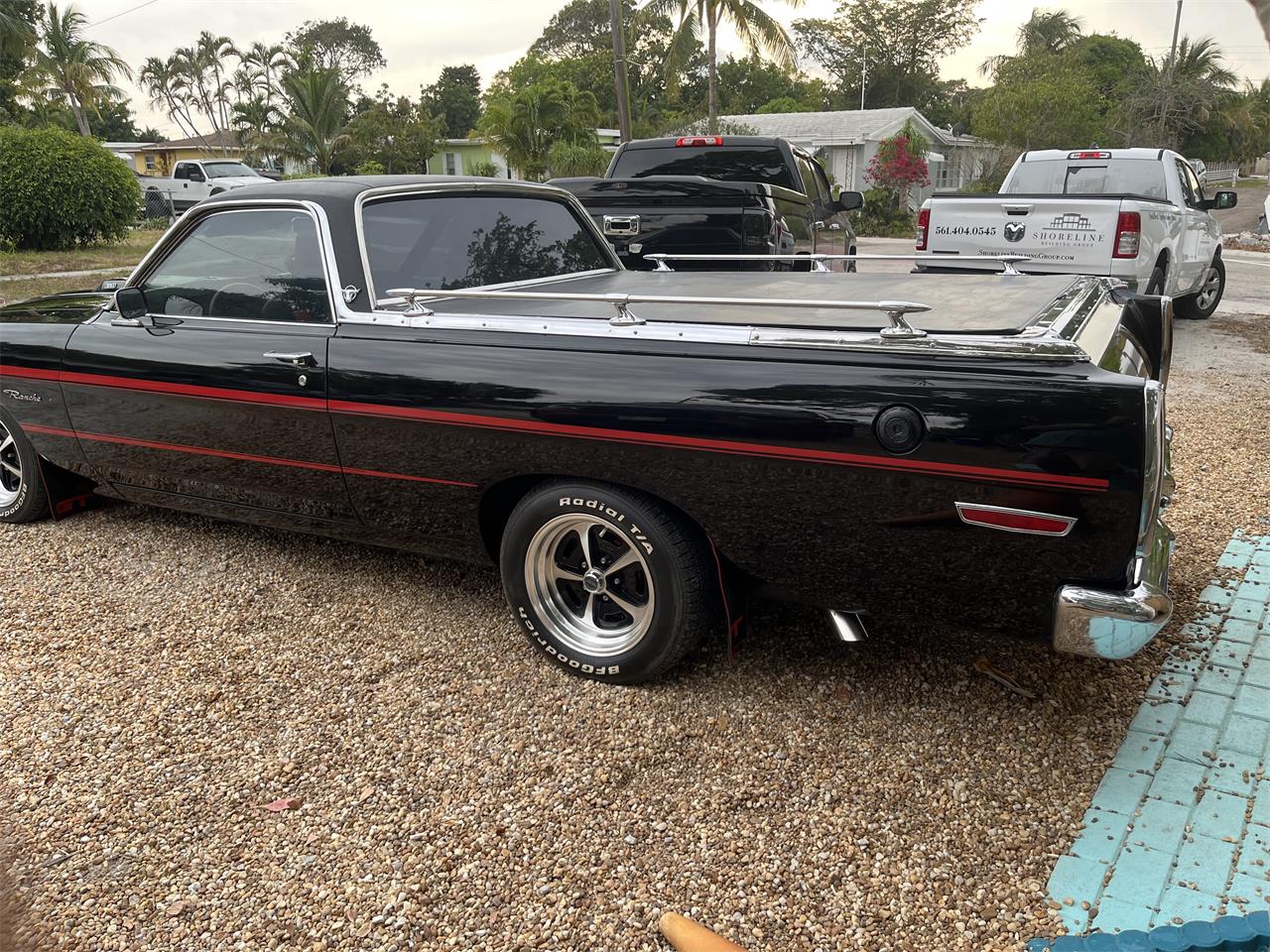 Ford-Ranchero-1969-Blackred-stripe-Black-21