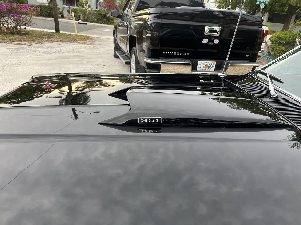 Ford-Ranchero-1969-Blackred-stripe-Black-41