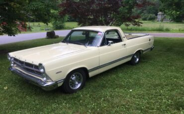 Ford-Ranchero-500-1967-Springtime-yellow-Black-1