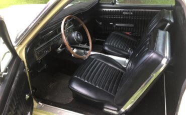 Ford-Ranchero-500-1967-Springtime-yellow-Black-5
