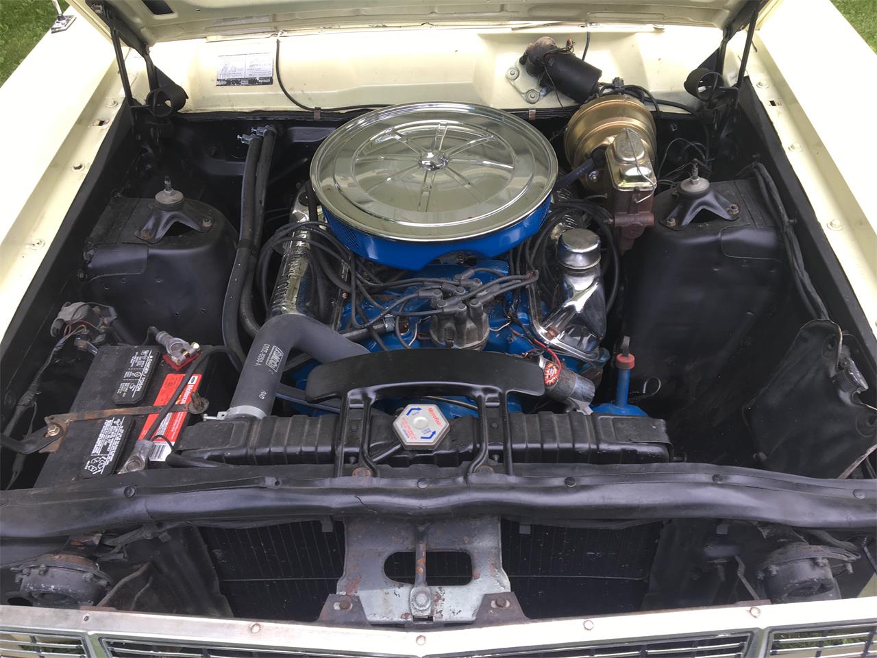 Ford-Ranchero-500-1967-Springtime-yellow-Black-9