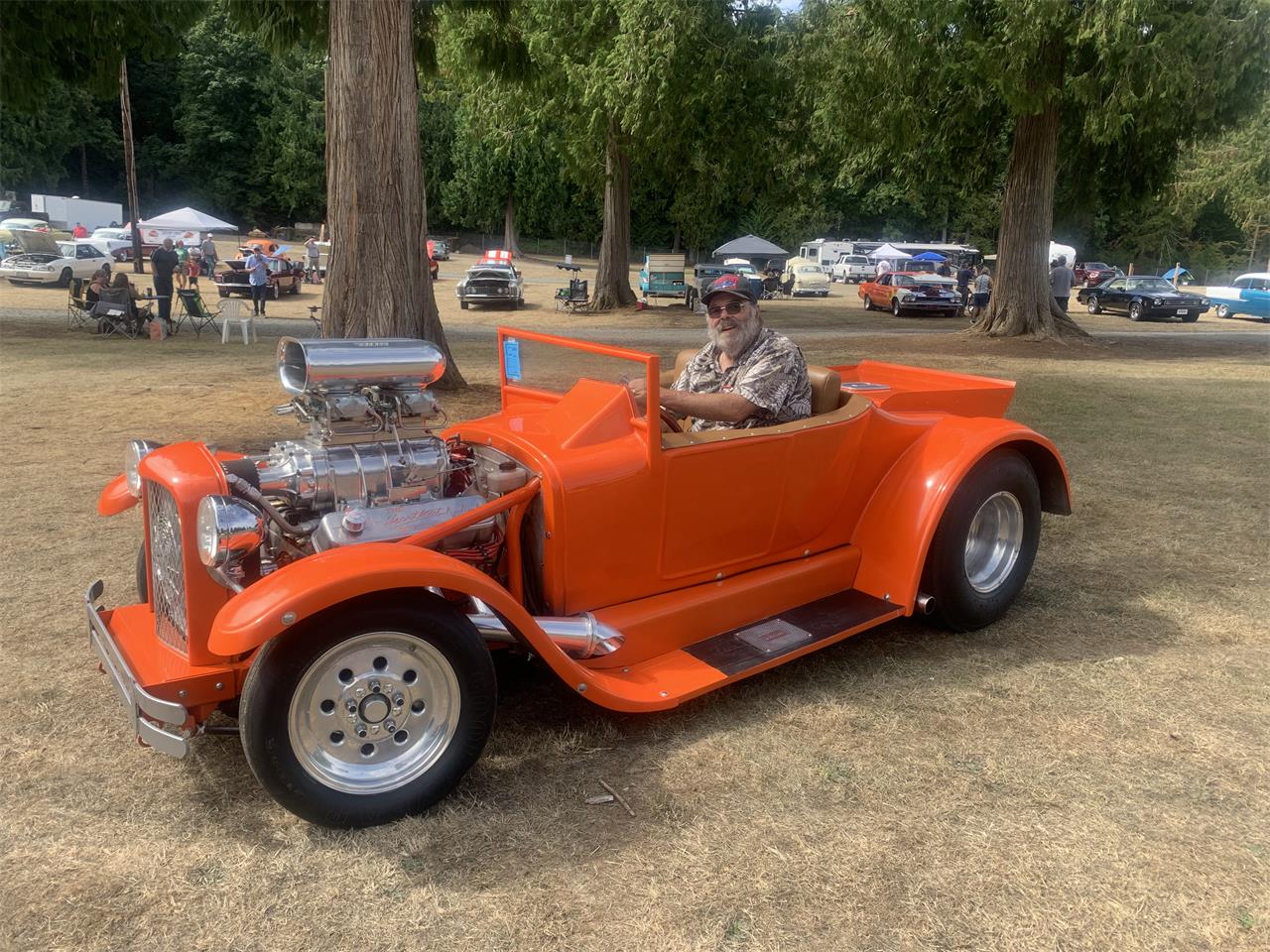 Ford-Roadster-1926-Orange-Tan-2