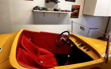 Ford-Roadster-1927-Yellow-orange-Red-leather-13