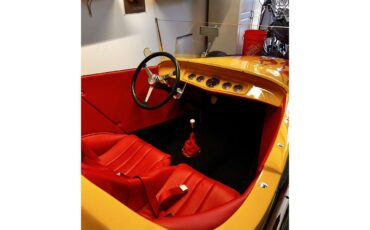 Ford-Roadster-1927-Yellow-orange-Red-leather-14