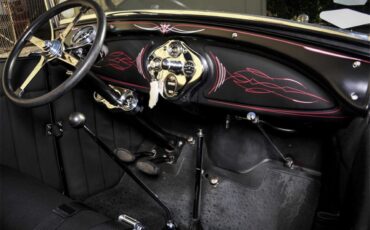 Ford-Roadster-1929-Black-and-Red-Black-12
