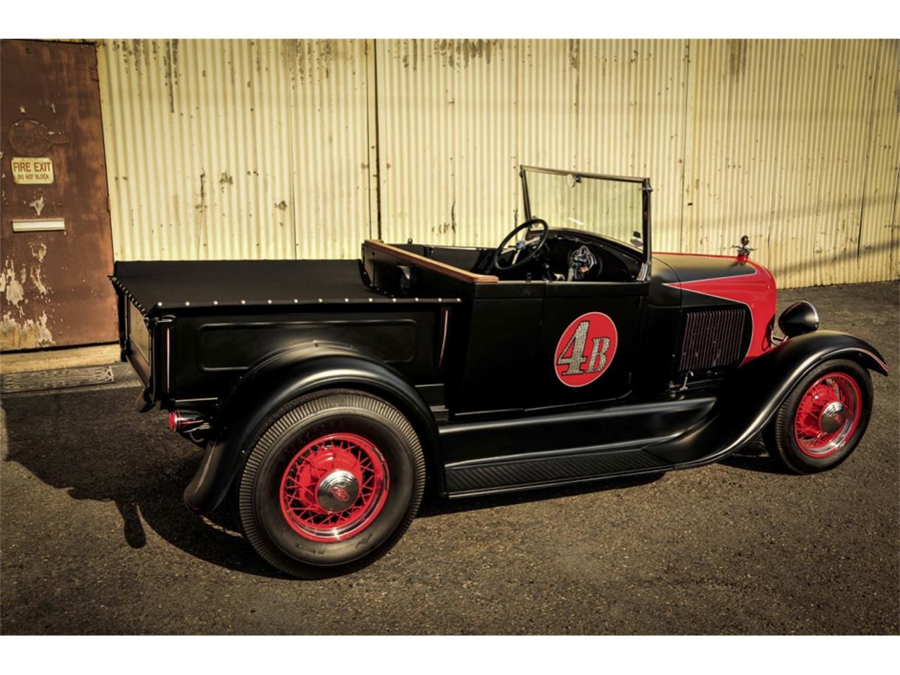 Ford-Roadster-1929-Black-and-Red-Black-3