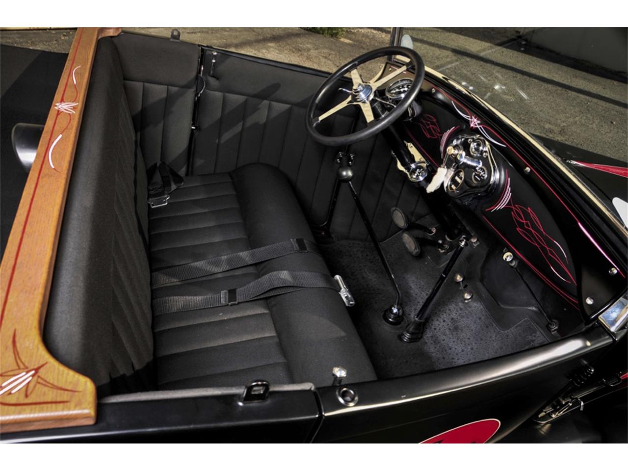 Ford-Roadster-1929-Black-and-Red-Black-8