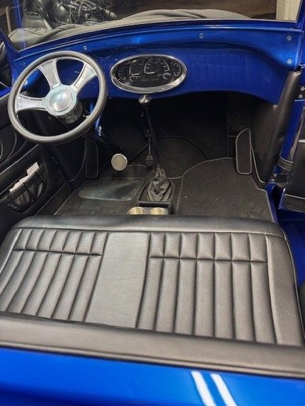 Ford-Roadster-1929-Blue-black-4