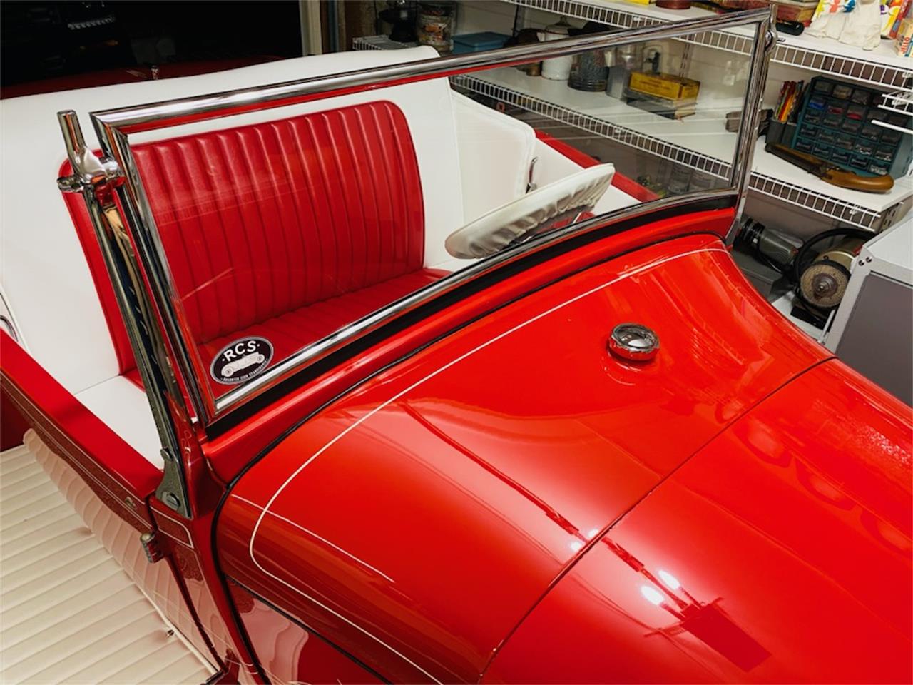 Ford-Roadster-1929-Red-RedWhite-23