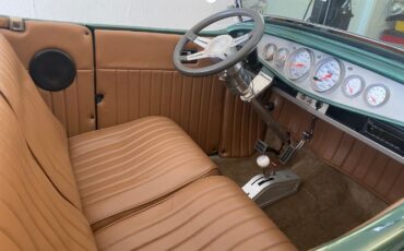 Ford-Roadster-1932-17